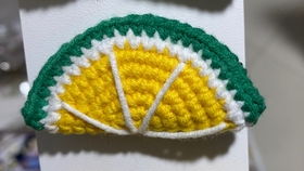 大眼睛萌萌兔發(fā)夾DIY教程 用毛線鉤針編織可愛飾品